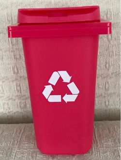 Mini Recycling Bin Desk Accessory