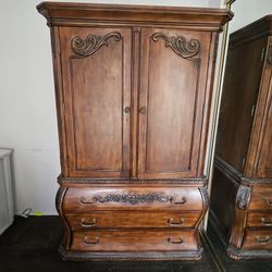T.V Stand with Storage Drawers 