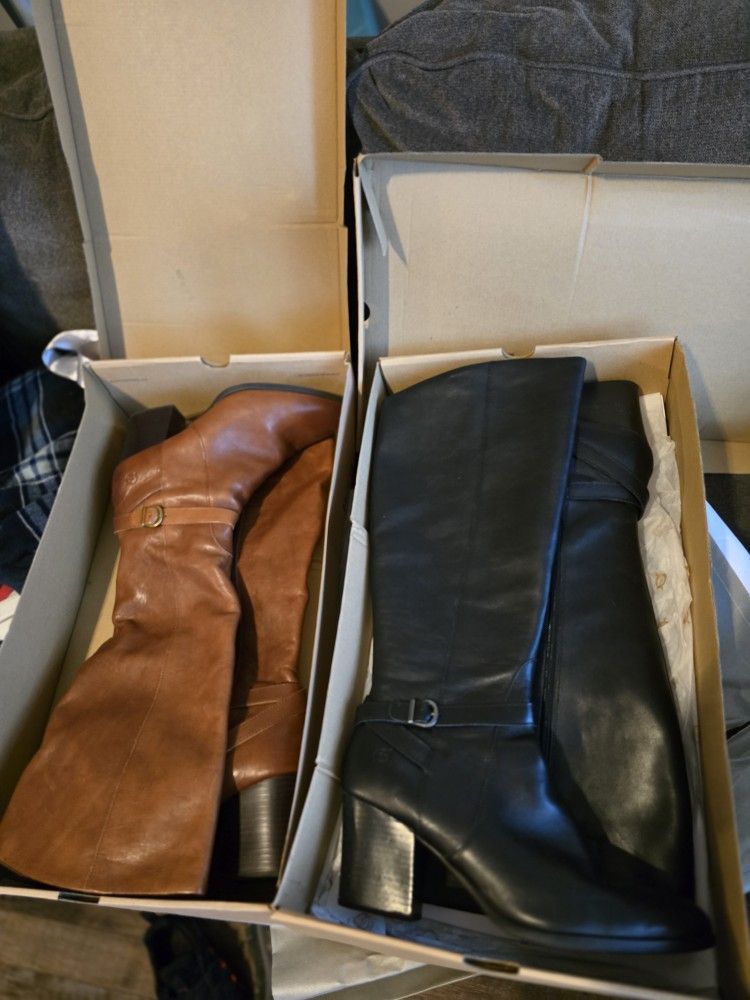 New Womens Born "Elsa" Boots Size 11