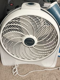 Lasko Cyclone 20" 3-Speed Pivoting Head, Wall Mount Option Air Circulator Floor Fan 3520
