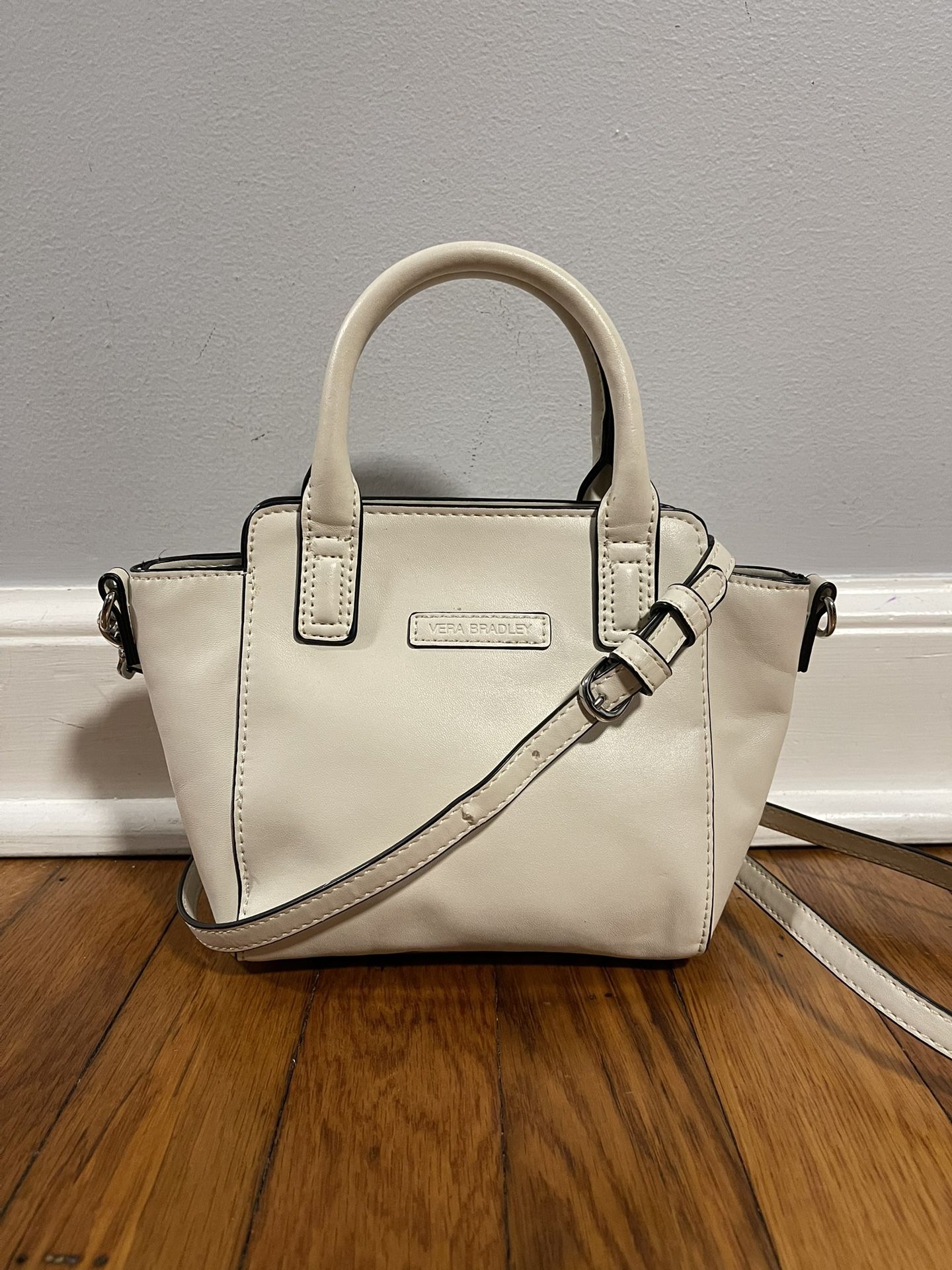 Beautiful Vera Bradley Mini Crossbody Handbag