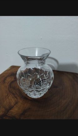 STUART CRYSTAL SMALL VASE 4" - W3