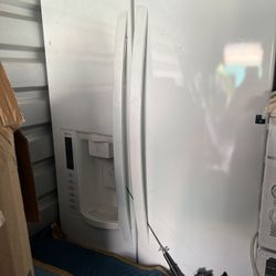 Refrigerator For Sale