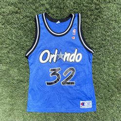 Vintage Champion Shaq Jersey🔵🔥 size Medium in Men for $60‼️‼️