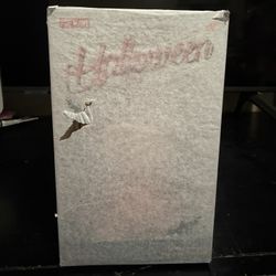 Pop Mart Labubu Happy Halloween Party Series-Sitting Pumpkin Vinyl Plush Pendant