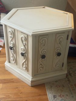 Vintage hexagonal End Table