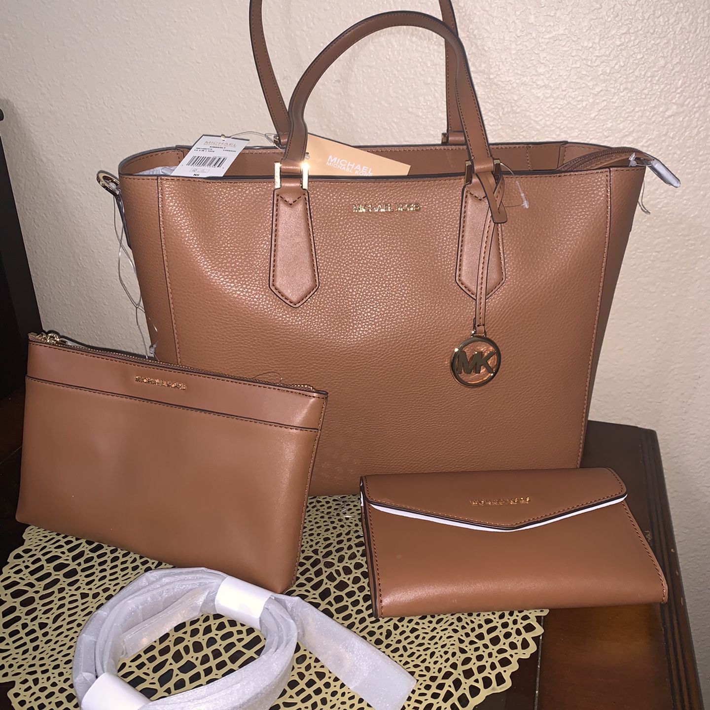 Michael Kors Kimberly LARGE 3 in 1 tote bag in Luggage #38F1GKFT7L