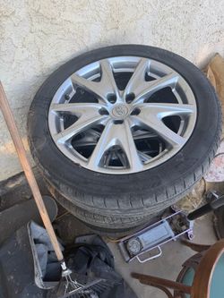 Stock infinti rims