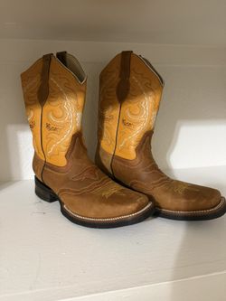 Men’s Leather Boots 10.5