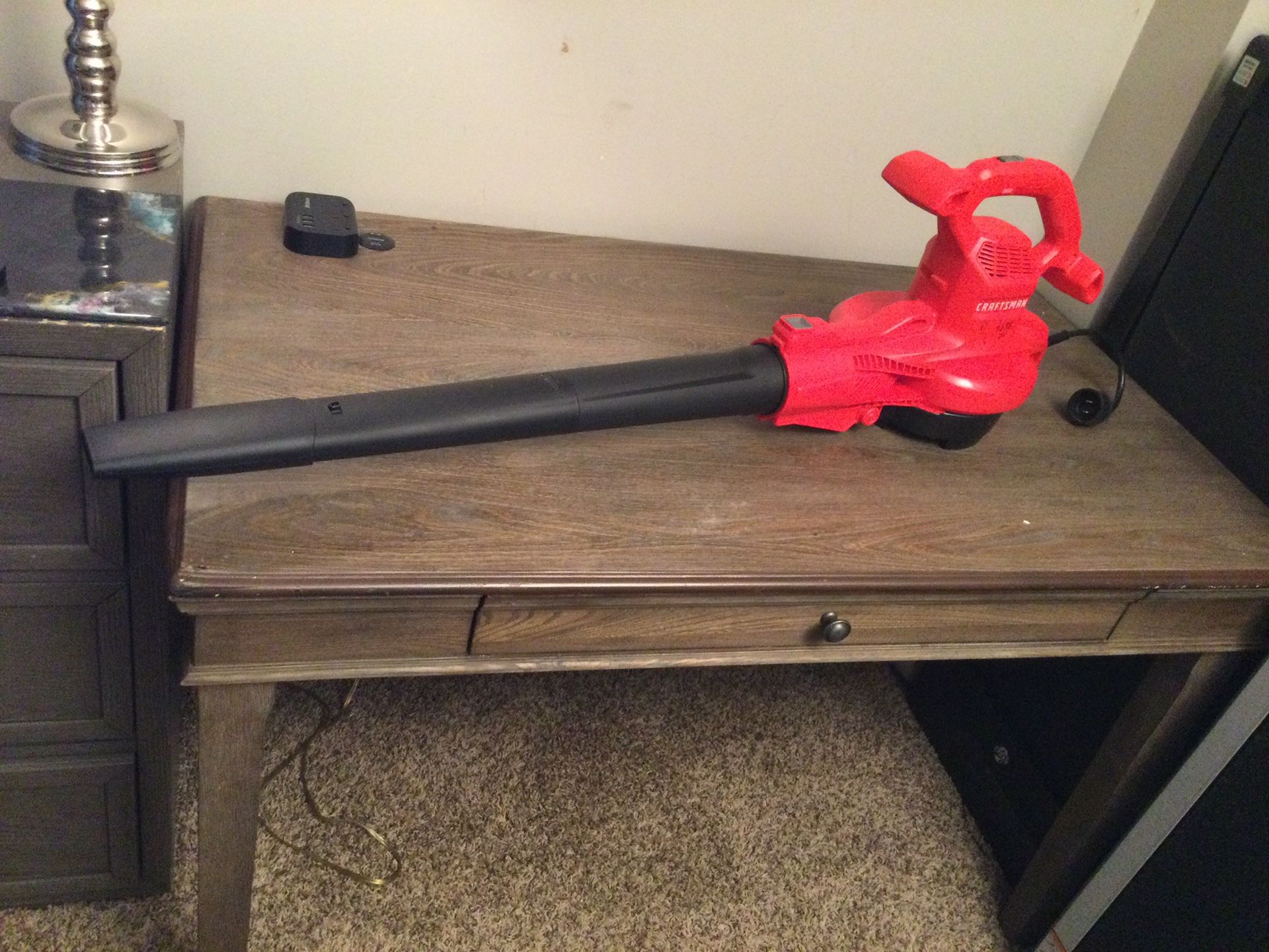 LARGE CRAFTSMAN POWERFUL 260 MPH CORDED HAND HELD LEAF BLOWER…