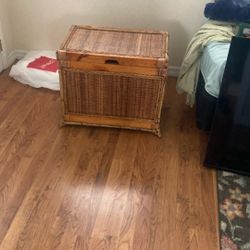 Wicker Foot Chest