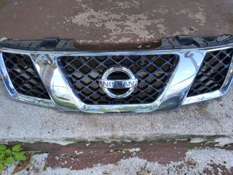 Nissan Pathfinder / frontier front grill
