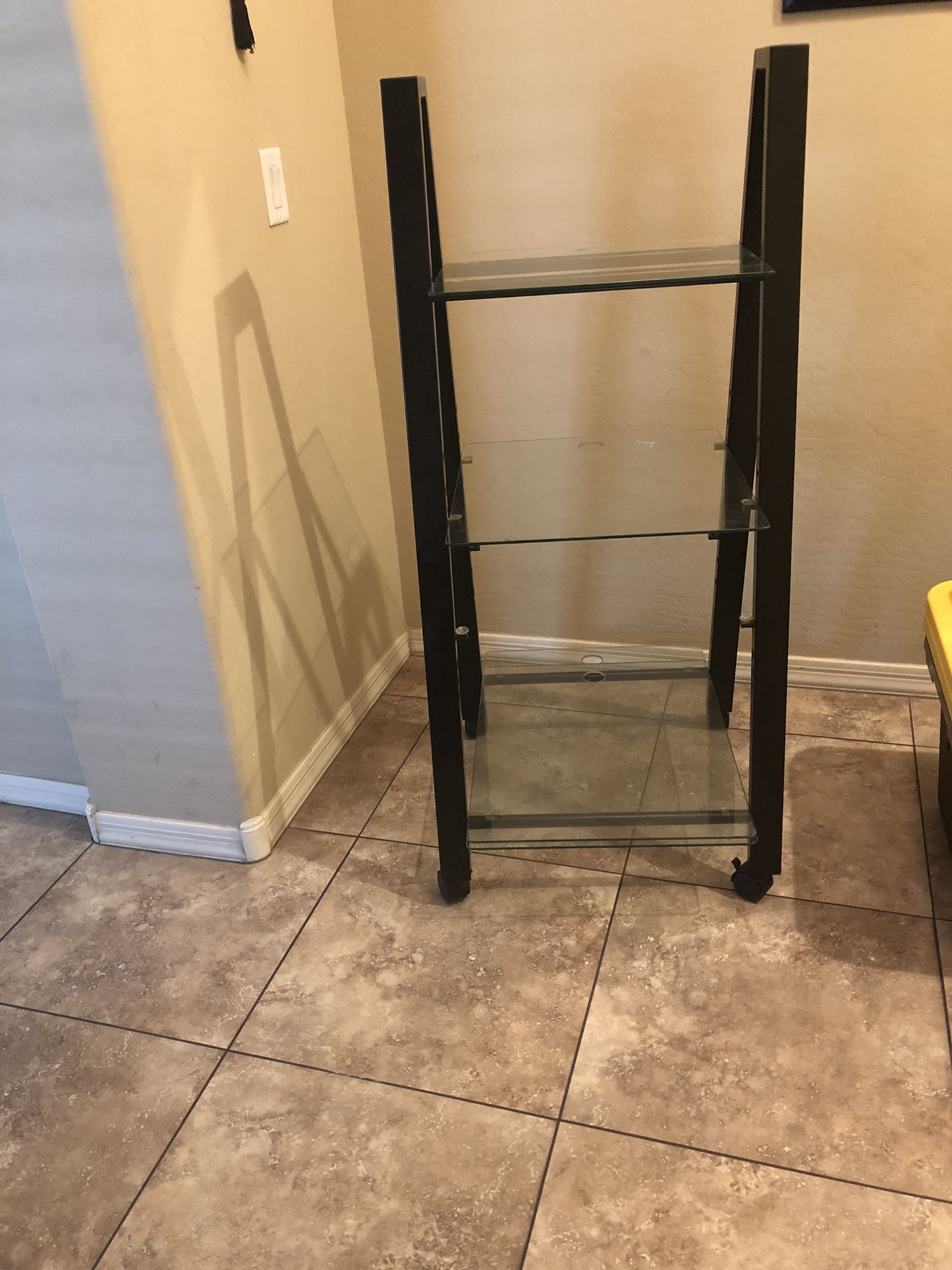 Ladder glass shelf with wheels