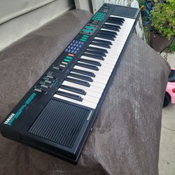 Yamaha Keyboard