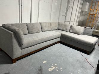 SECTIONAL COUCH SOFA