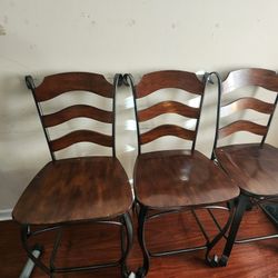 3 Bar Stools 
