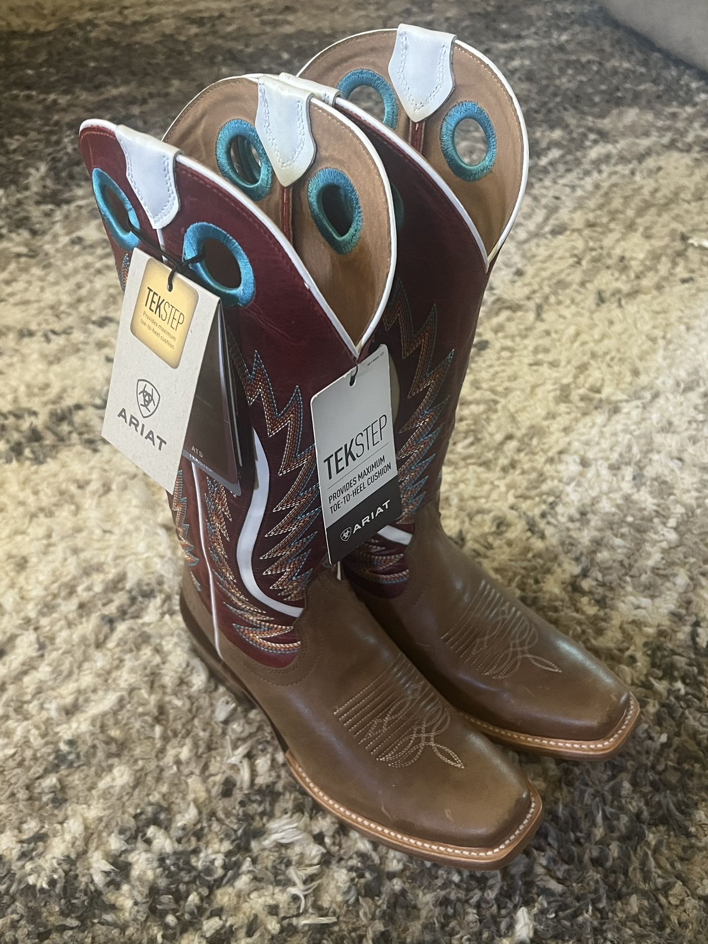 Ariat Futurity Boots Size 8