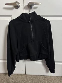 Black lululemon scuba