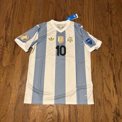 Brand New Argentina Messi Jersey Size Large 