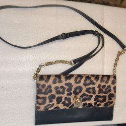 Michael Kors Leopard Print Crossbody Purse/wallet