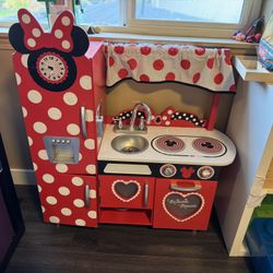 Minnie Mouse Kids Kitchen 