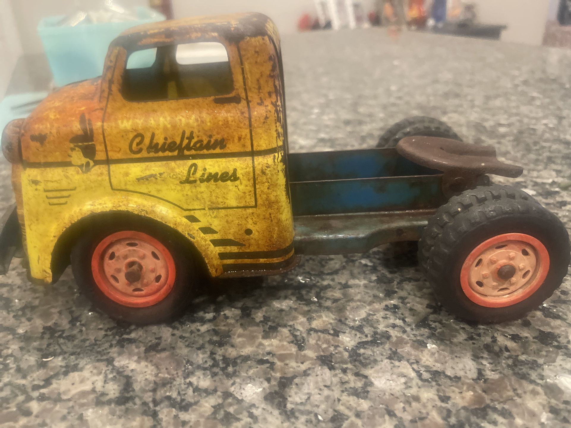 Chief ton Toy Truck 