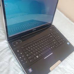 Satellite P500 TOSHIBA laptop