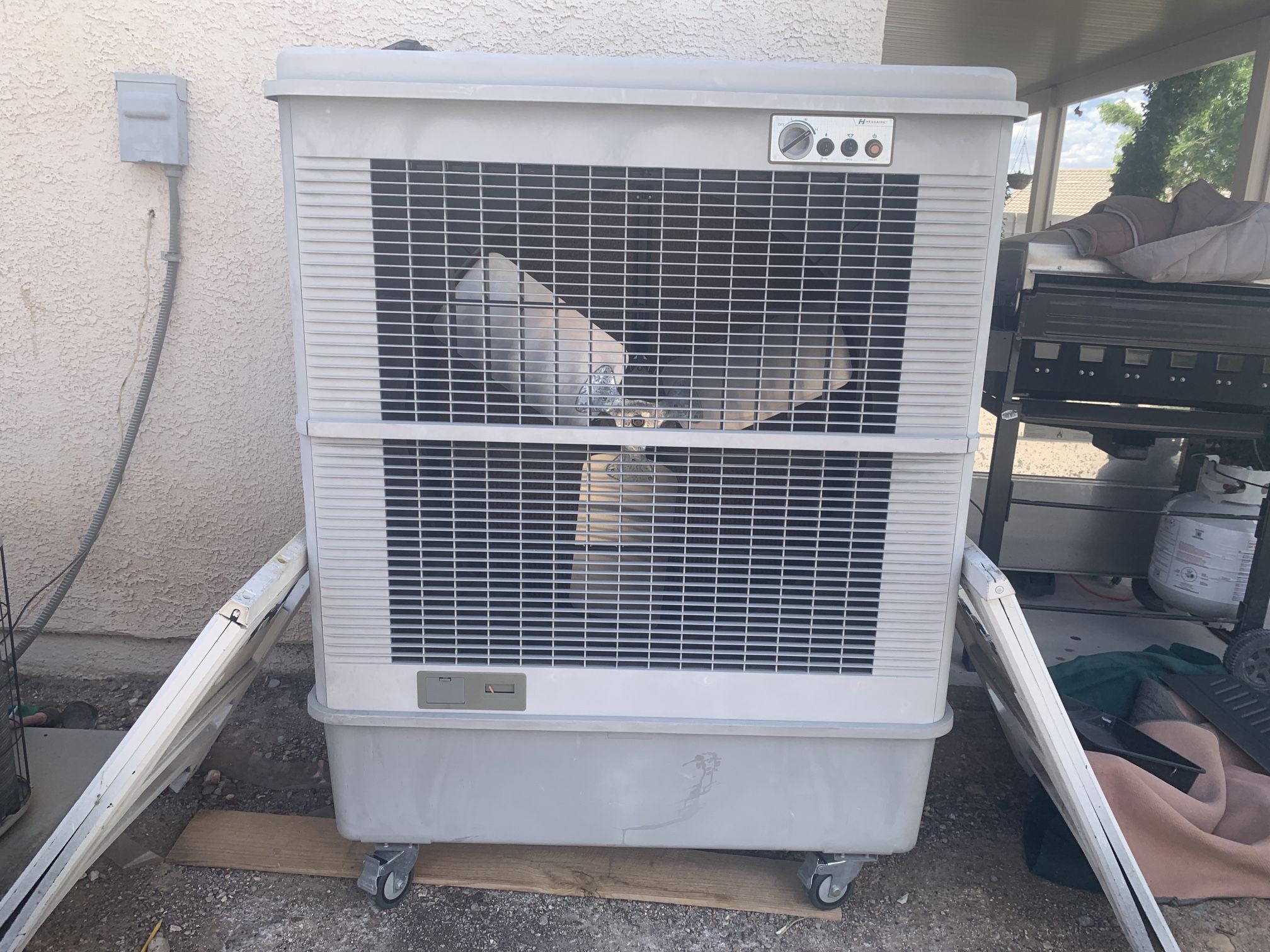 Hessaire EXTRA Large swamp Cooler for Sale in North Las Vegas, NV OfferUp