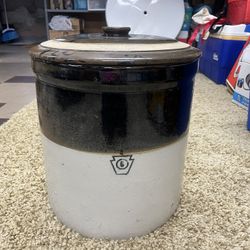 Primitive 6 Gallon Stoneware Crock With Lid