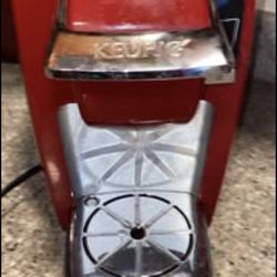 Keurig Single Cup Coffee Coffee Maker, Candy Red Apple Color, 