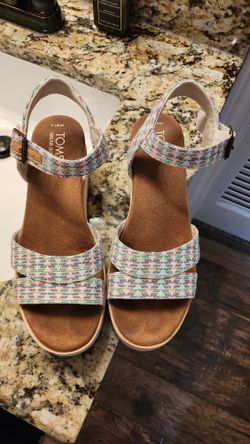 Toms Size 7.5 spring season