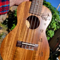 Ukulele  Amahi