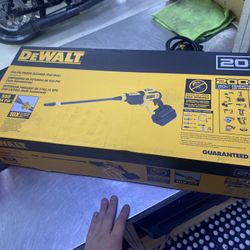 Dewalt 550 PSI Power Cleaner Tool Only 