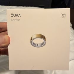 Oura Ring 4 - Gold size 12