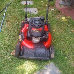 Troy-bilt Lawnmower 