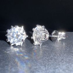 SHINNY & BRAND NEW Moissanite 925 Sterling Silver! (BEST DEAL!) 