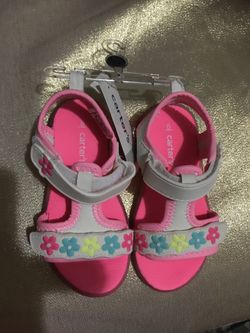 Brand new girls light up shoes size 8.