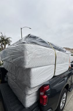 ⭐️✨ Brand New Memory Foam Mattresses • Free delivery • ALL SIZES  🛌💤🌙