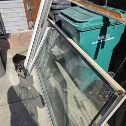 Free glass and aluminum frame