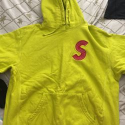 Supreme Hoodie