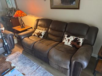 Couch and loveseat recliners