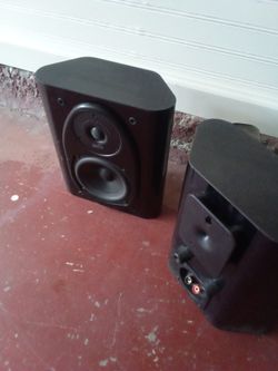Polk Audio Bookshelf Speakers Pair