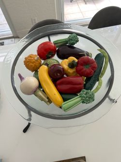 Vintage Art glass vegetable plate