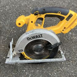 DeWalt Circular Saw Hard Tool 18v