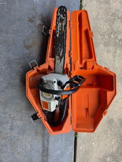 Stihl 011 AV Chainsaw with Case