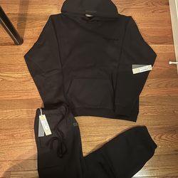 Black Essentials Set Brand New Sizes Medium + Large