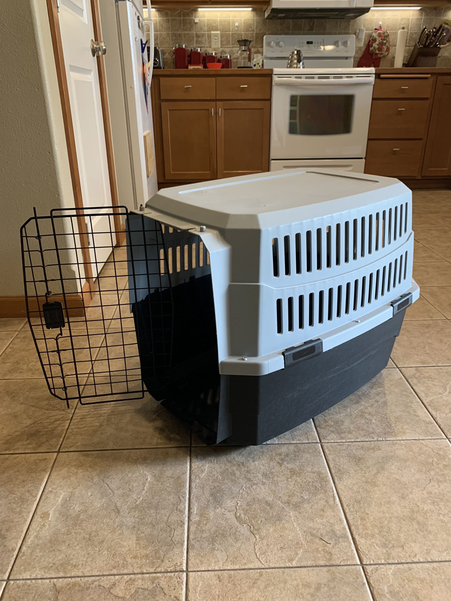Kennel For Small/Med Dog 