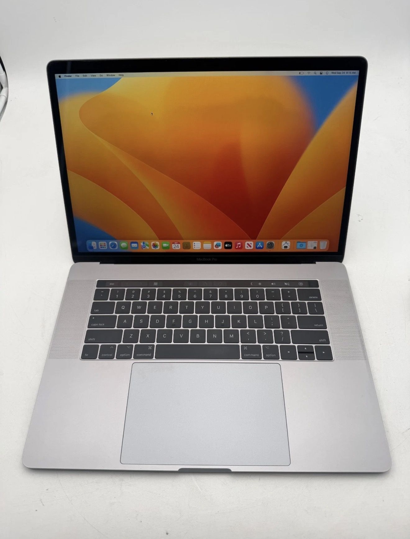 15” MacBook Pro i7