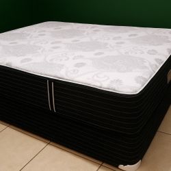 New Queen Mattress And Box Spring 2 Pc 