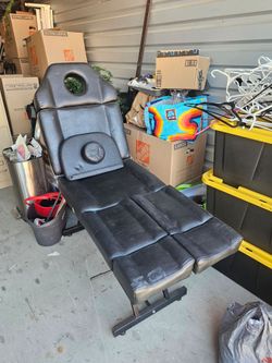 Tattoo chair
